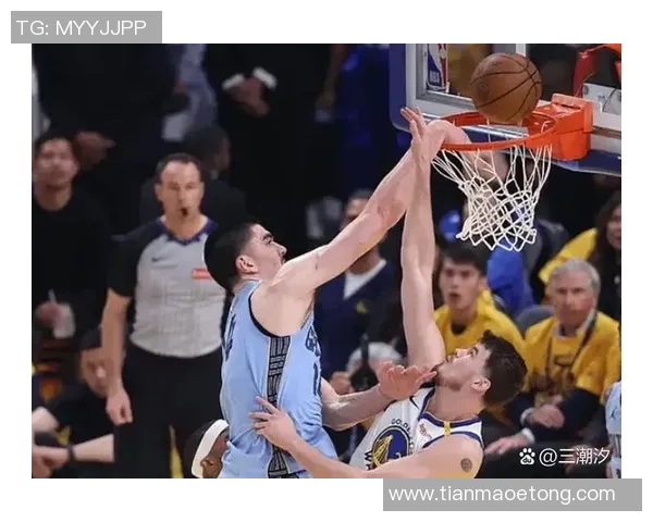 灰熊快速反击 扎克-伊迪强起暴扣2+1