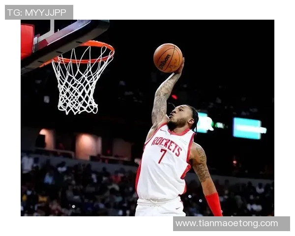 乱战高手！惠特摩尔半场10分钟6中5砍下14分5板 罚球3中3